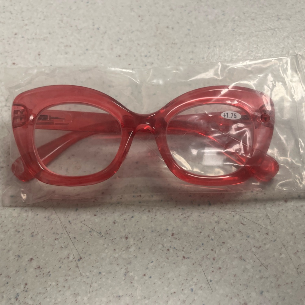 Women’s Jisoo Cat Eye Reader Glasses